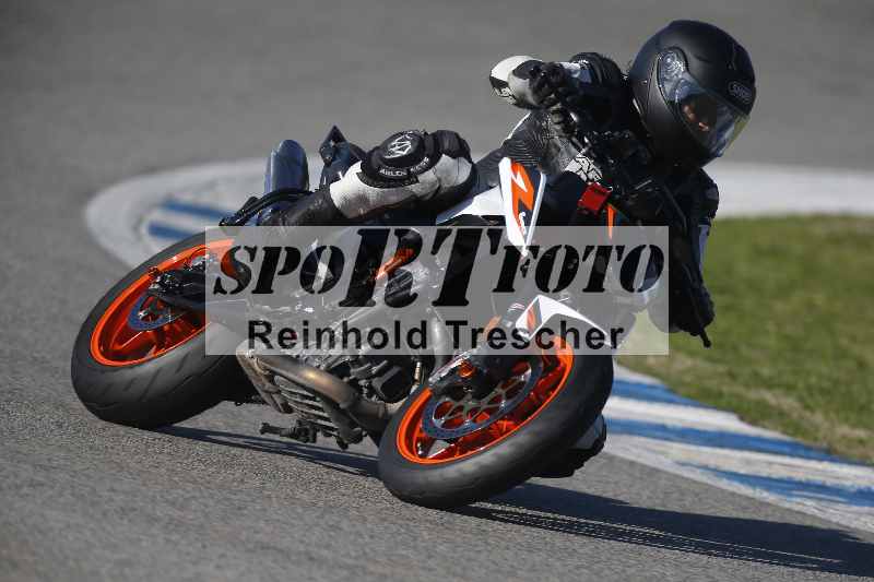 /Archiv-2024/02 29.01.-02.02.2024 Moto Center Thun Jerez/Gruppe gruen-green/2